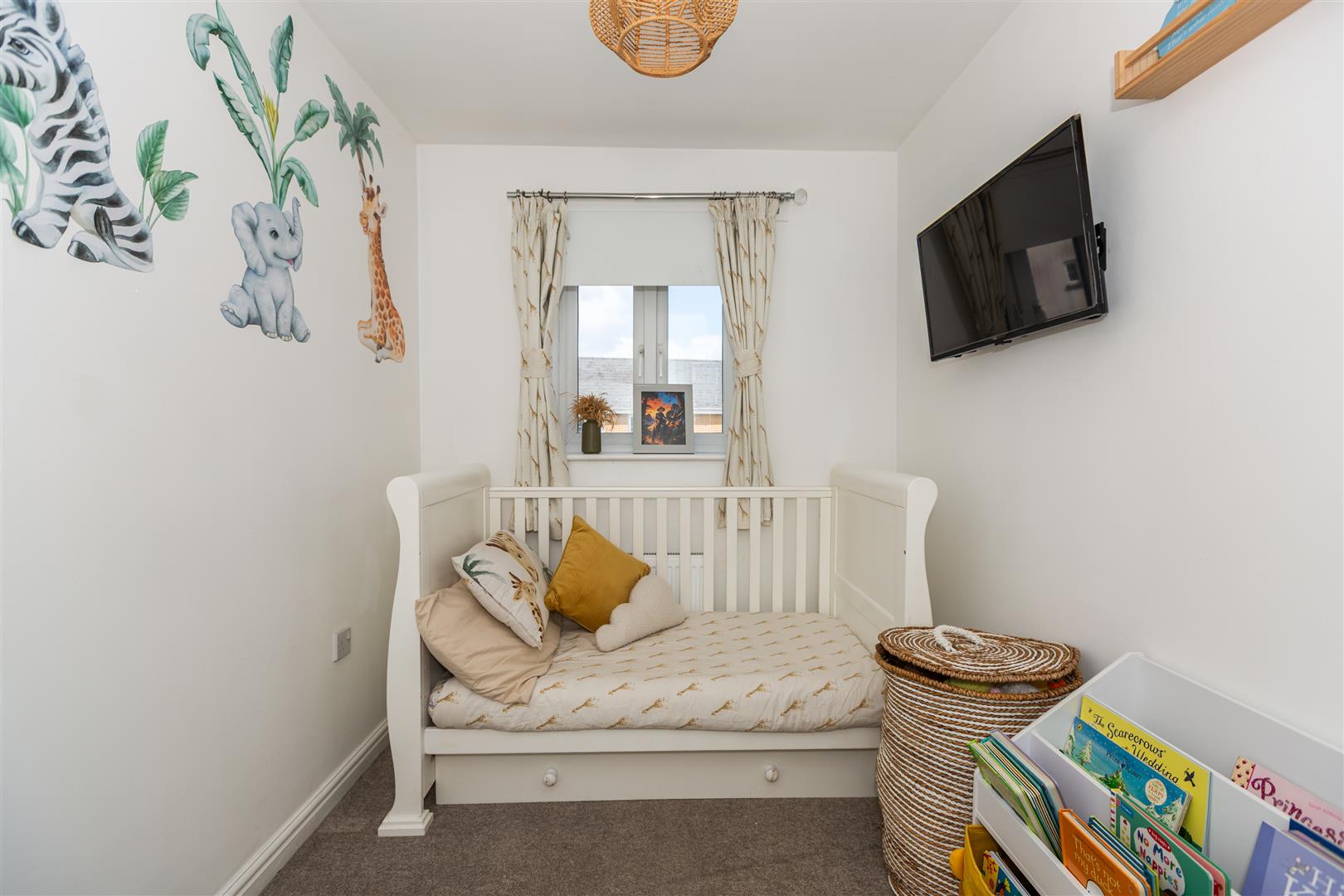 Six Mills Avenue, Gorseinon, Swansea, SA4 4QD